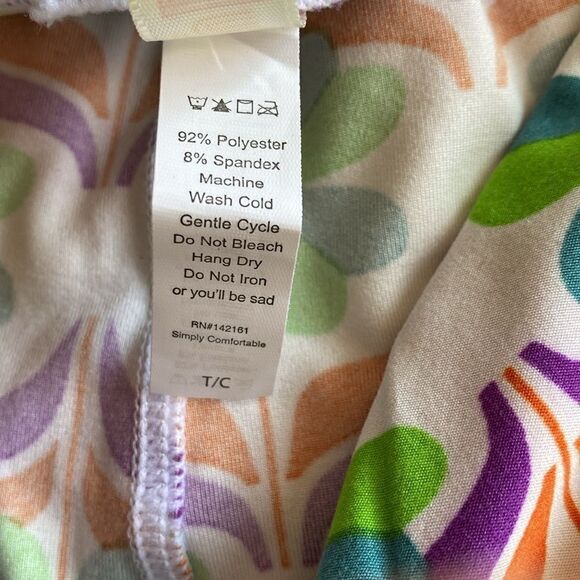LuLaRoe festive clover shamrock leggings - Picture 4 of 4
